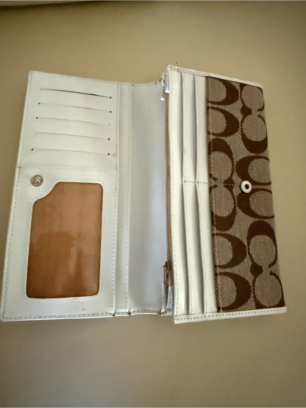Coach Continental Wallet in Brown with White Trim - Picture 5 of 6